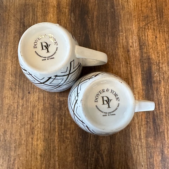 Dover & York Black & White Geometric Pattern Ceramic Mugs Cups New Set of 2 - Picture 3 of 6